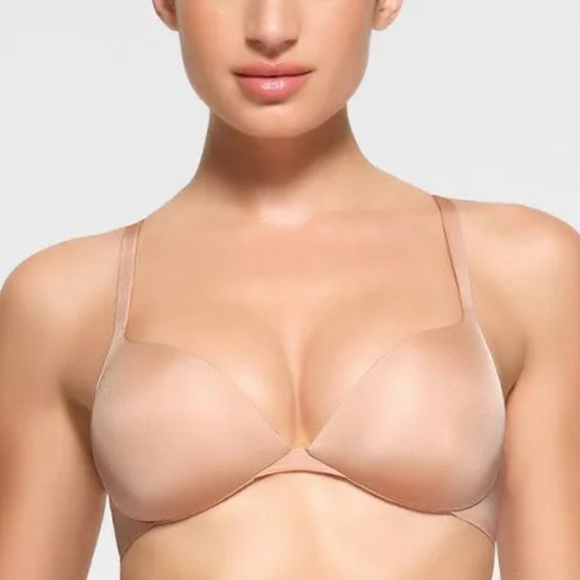 SKIMS Smooth Nude Bra